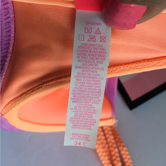 VICTORIAS SECRET STRAPLESS PURPLE BIKINI TOP NWOT SIZE 34C - Picture 11 of 16